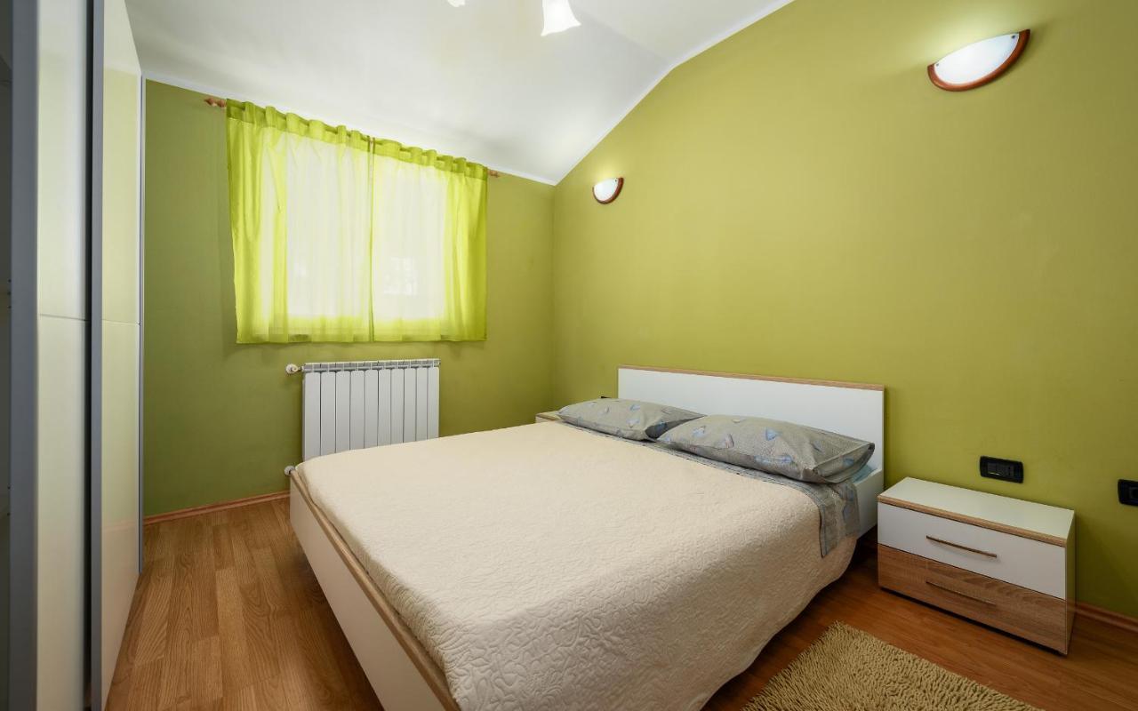House Semy With Private Pool Villa Pazin Luaran gambar
