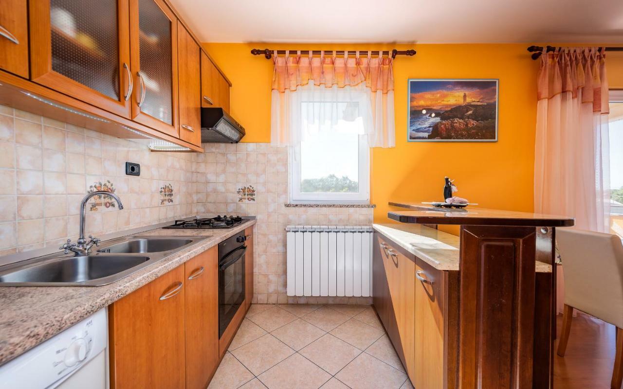 House Semy With Private Pool Villa Pazin Luaran gambar