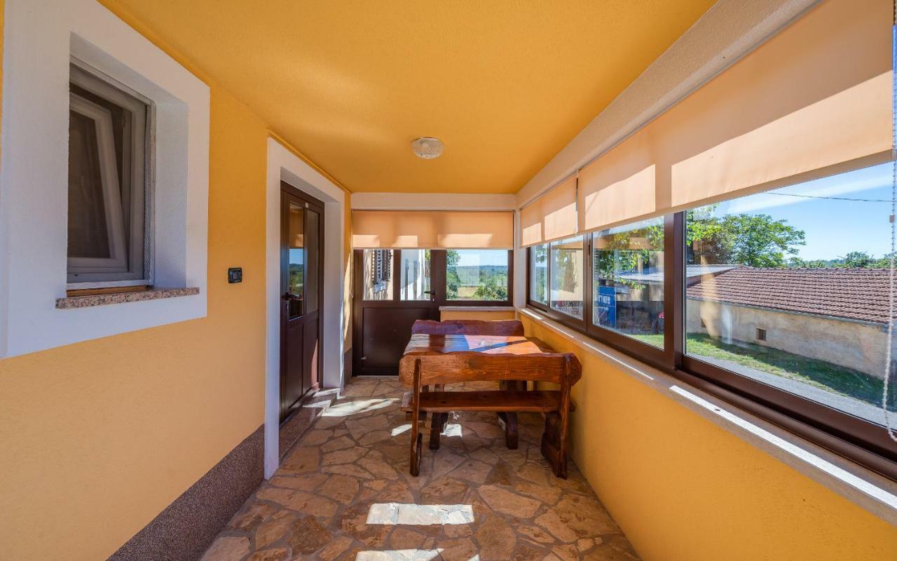 House Semy With Private Pool Villa Pazin Luaran gambar